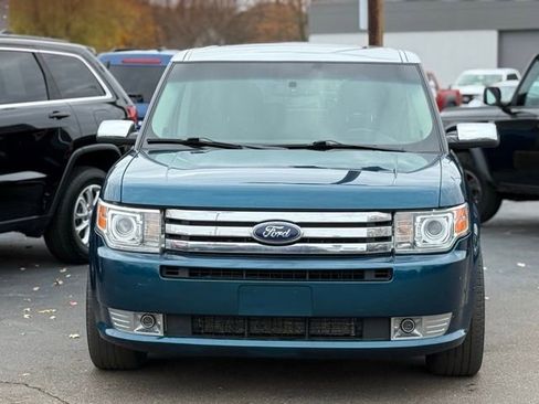 Used 2011 Ford Flex Limited w/ Rapid Spec Order Code image 37