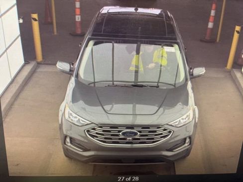 Used 2024 Ford Edge Titanium w/ Equipment Group 301A image 17