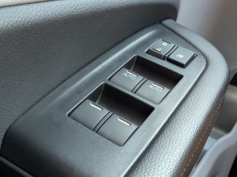Used 2021 Honda Pilot LX image 21