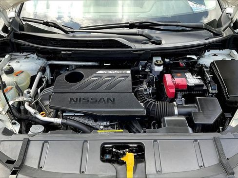 Used 2022 Nissan Rogue SV FWD image 29