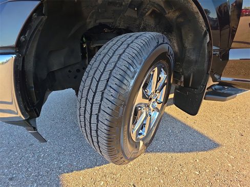 Used 2018 Ford F150 XLT w/ Equipment Group 302A Luxury image 27