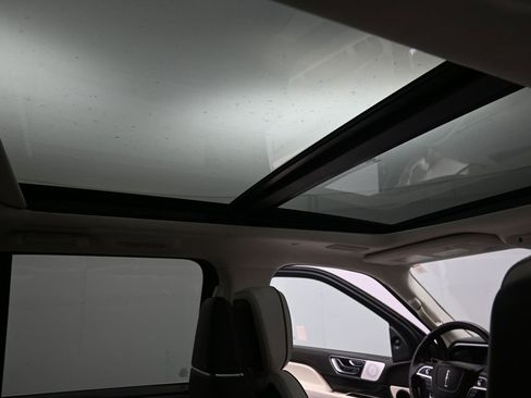 Used 2024 Lincoln Navigator Black Label image 30