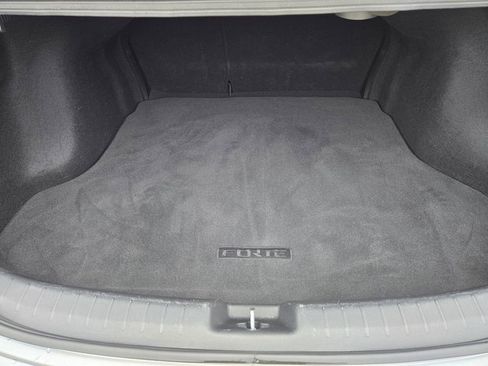 Used 2022 Kia Forte GT image 40