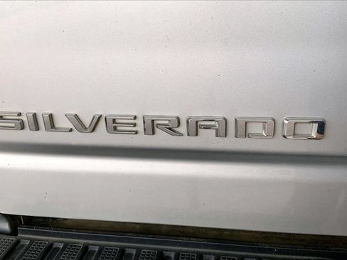 Used 2021 Chevrolet Silverado 3500 LTZ w/ LTZ Convenience Package AWD/4WD image 9