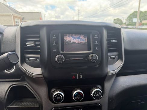 Used 2020 RAM 5500 Tradesman w/ Chrome Appearance Group AWD/4WD image 15