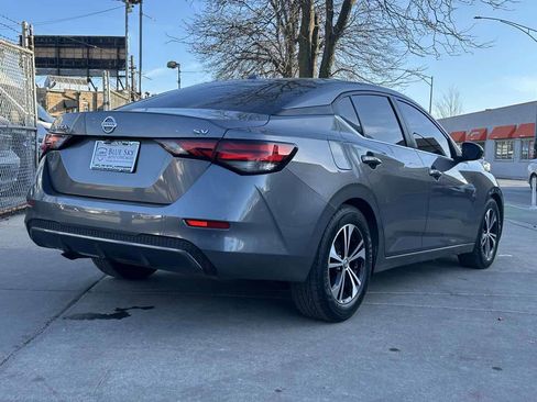 Used 2022 Nissan Sentra SV image 5