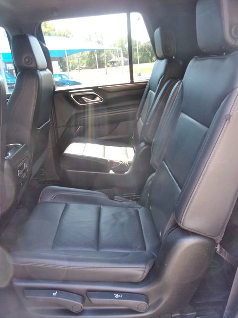 Used 2021 Chevrolet Tahoe Z71 w/ Luxury Package AWD/4WD image 27