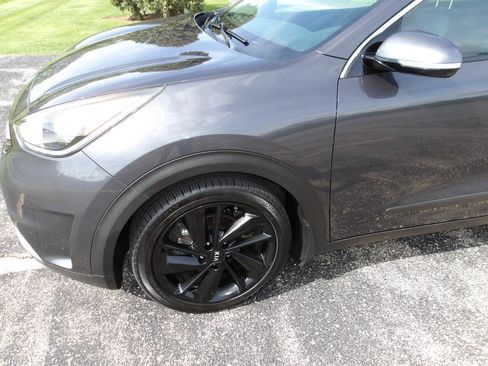 Used 2018 Kia Niro EX w/ EX Touring Graphite Edition FWD image 34
