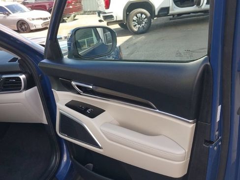 Used 2025 Kia Telluride S FWD image 5