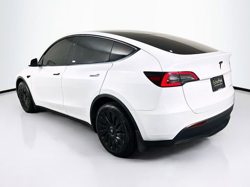 Used 2025 Tesla Model Y Long Range image 5