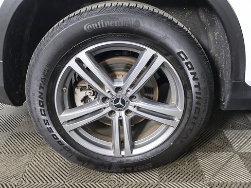 Used 2022 Mercedes-Benz GLC 300 4MATIC w/ Premium Package Lite image 22