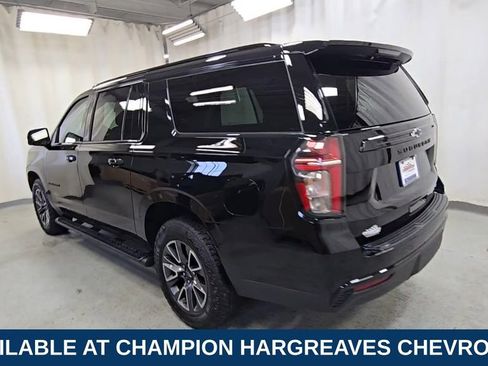 Used 2023 Chevrolet Suburban Z71 w/ Luxury Package image 9