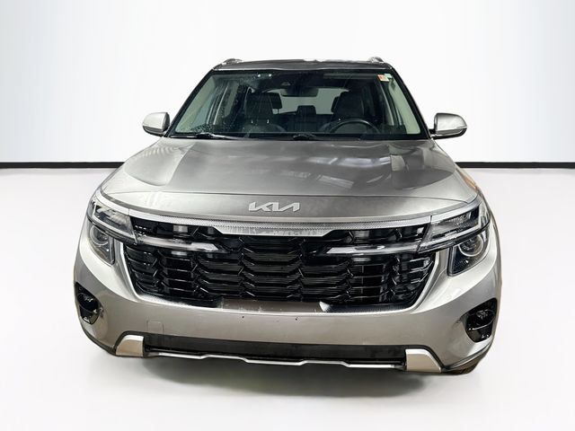 Used 2025 Kia Seltos S AWD/4WD image 2