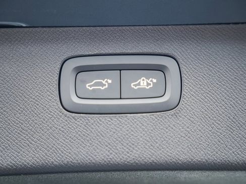 New 2026 Volvo XC90 B6 Plus w/ Protection Package Premier image 11