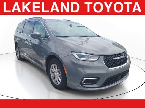 Used 2022 Chrysler Pacifica Touring-L FWD image 1