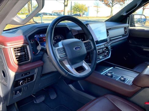 Used 2024 Ford Expedition Max Limited image 17