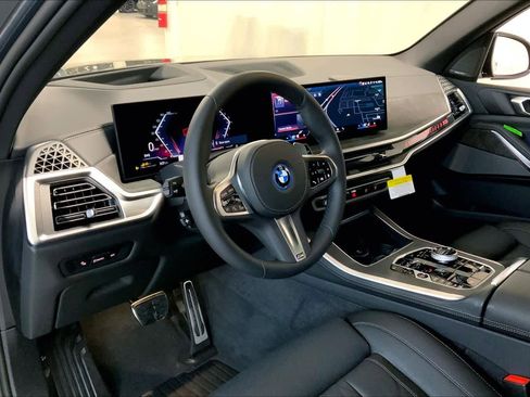 New 2026 BMW X5 xDrive50e w/ Executive Package image 8