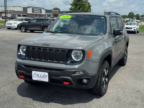 Used 2021 Jeep Renegade Trailhawk AWD/4WD image 2