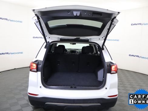 Used 2024 Chevrolet Equinox LT image 8