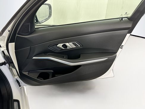 Used 2023 BMW 330e 330e w/ Premium Package image 33