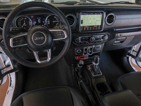 Used 2023 Jeep Wrangler Unlimited Rubicon 4xe image 23