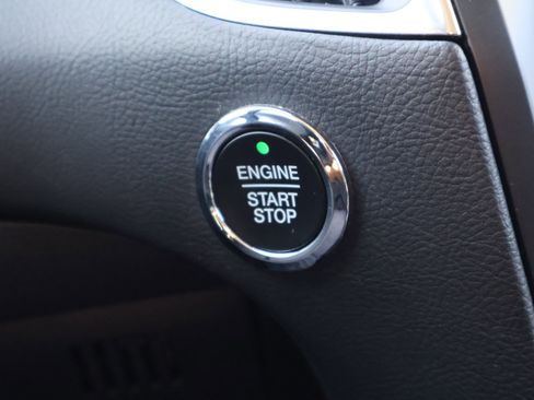 Used 2024 Ford Edge Titanium image 29