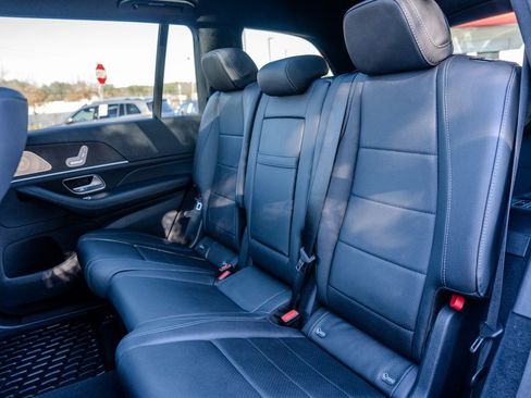 Used 2025 Mercedes-Benz GLS 450 4MATIC w/ AMG Line Exterior image 20