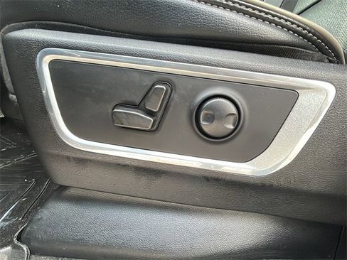 Used 2022 RAM 1500 Laramie image 34