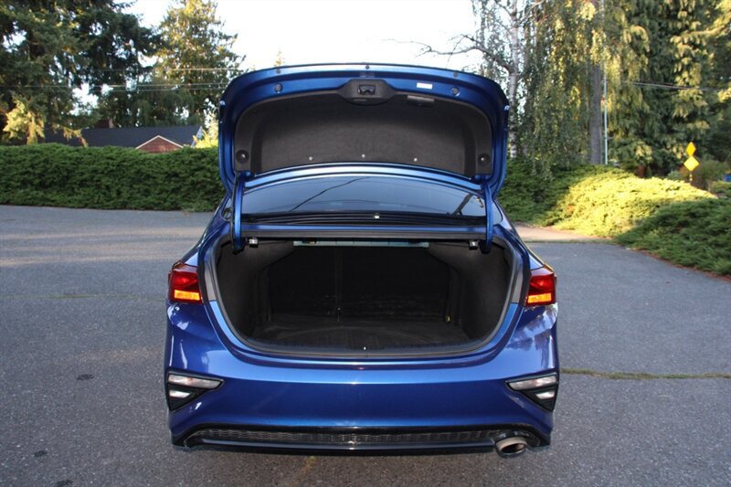 Used 2021 Kia Forte LXS FWD image 17