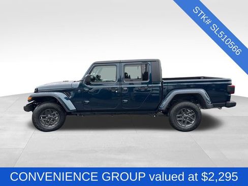 New 2025 Jeep Gladiator Sport image 4