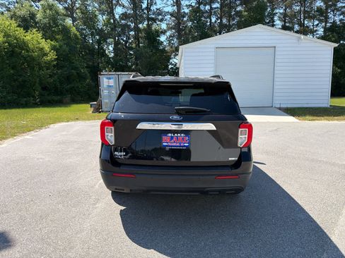 Used 2020 Ford Explorer XLT AWD/4WD image 6
