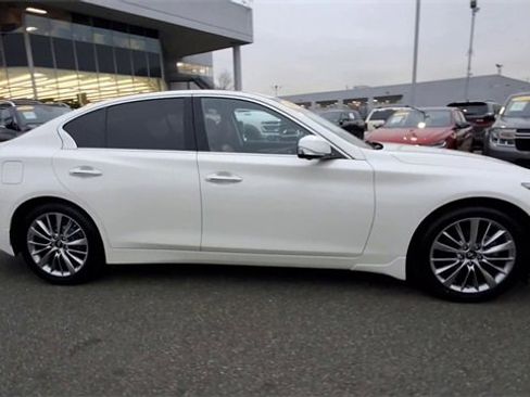 Used 2024 INFINITI Q50 Luxe w/ Cargo Package image 9