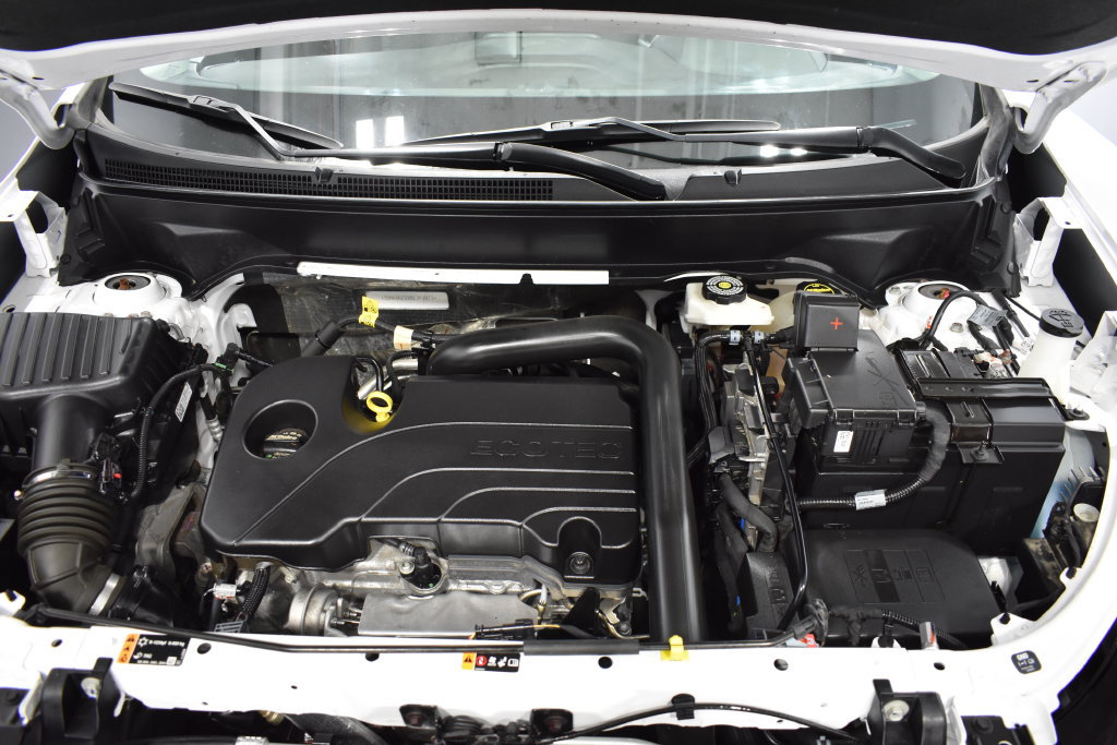 Used 2024 Chevrolet Equinox LT FWD image 32