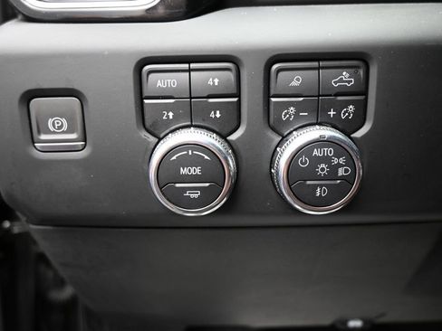 Used 2023 GMC Sierra 1500 Denali Ultimate AWD/4WD image 12