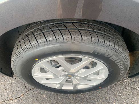 Certified 2022 Chevrolet Equinox LS image 31