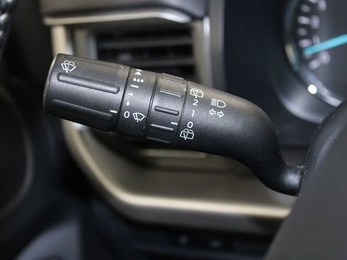 Used 2024 Ford Expedition Max XLT image 42