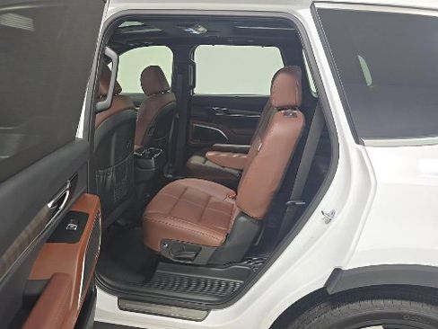Used 2023 Kia Telluride SX AWD/4WD image 12