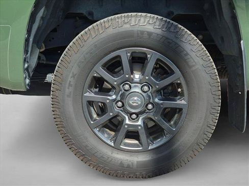 Used 2021 Toyota Tundra SR5 w/ Trail Edition AWD/4WD image 14