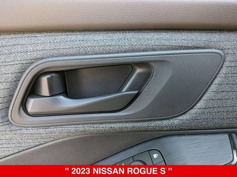 Used 2023 Nissan Rogue S AWD/4WD image 11