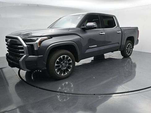 Used 2026 Toyota Tundra Limited AWD/4WD image 4