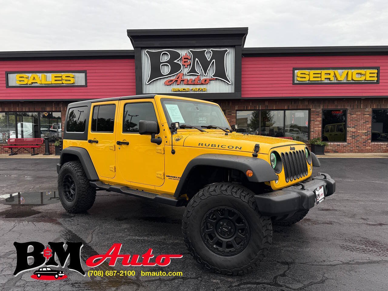 Used 2015 Jeep Wrangler Unlimited Rubicon w/ Connectivity Group AWD/4WD image 1