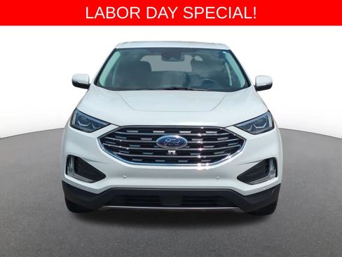 Used 2022 Ford Edge Titanium w/ Equipment Group 301A AWD/4WD image 9