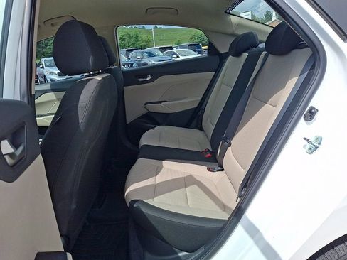 Used 2021 Hyundai Accent SEL FWD image 10