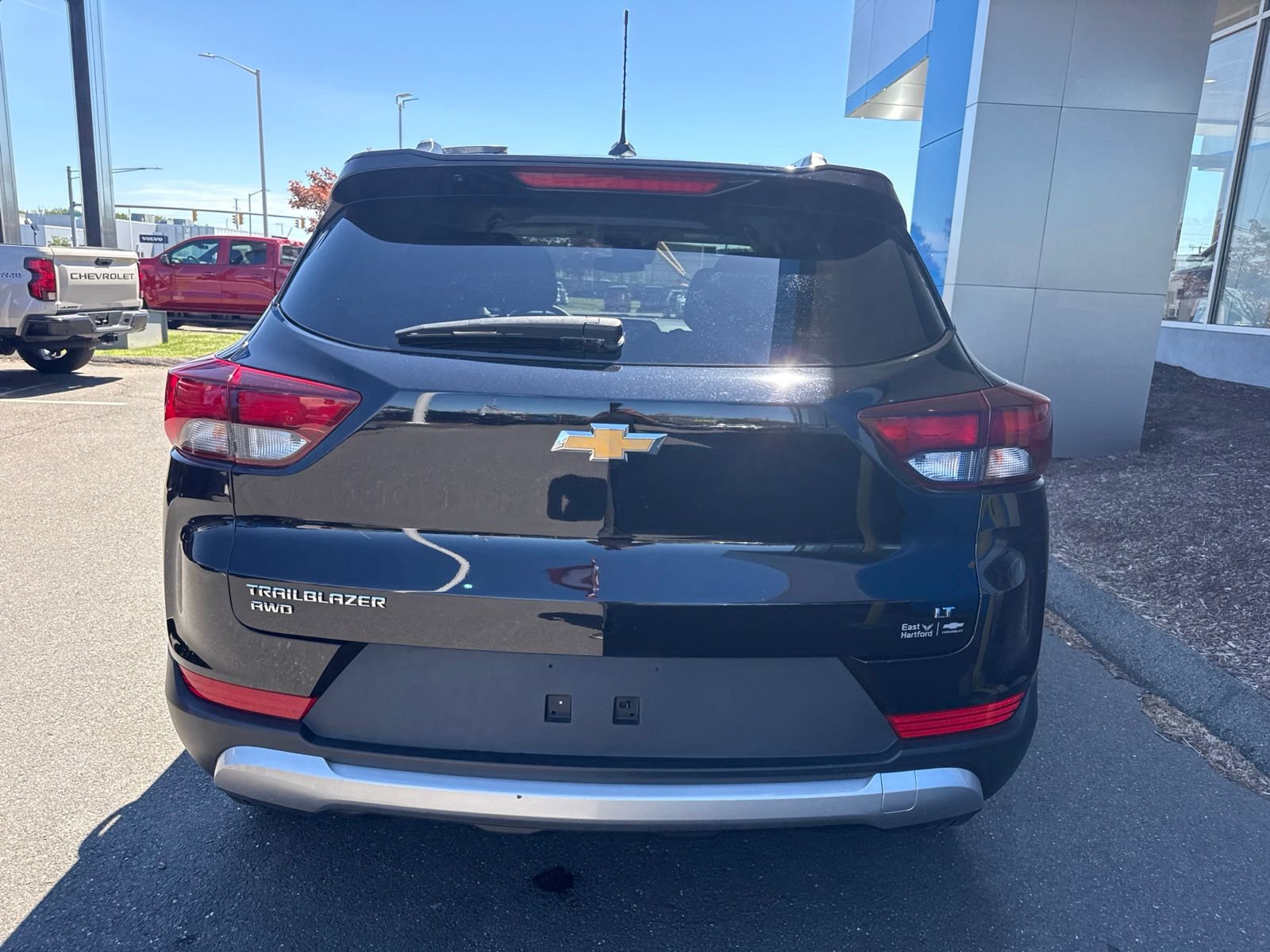 Used 2025 Chevrolet TrailBlazer LT AWD/4WD image 7