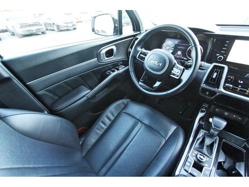 Used 2023 Kia Sorento SX AWD/4WD image 8