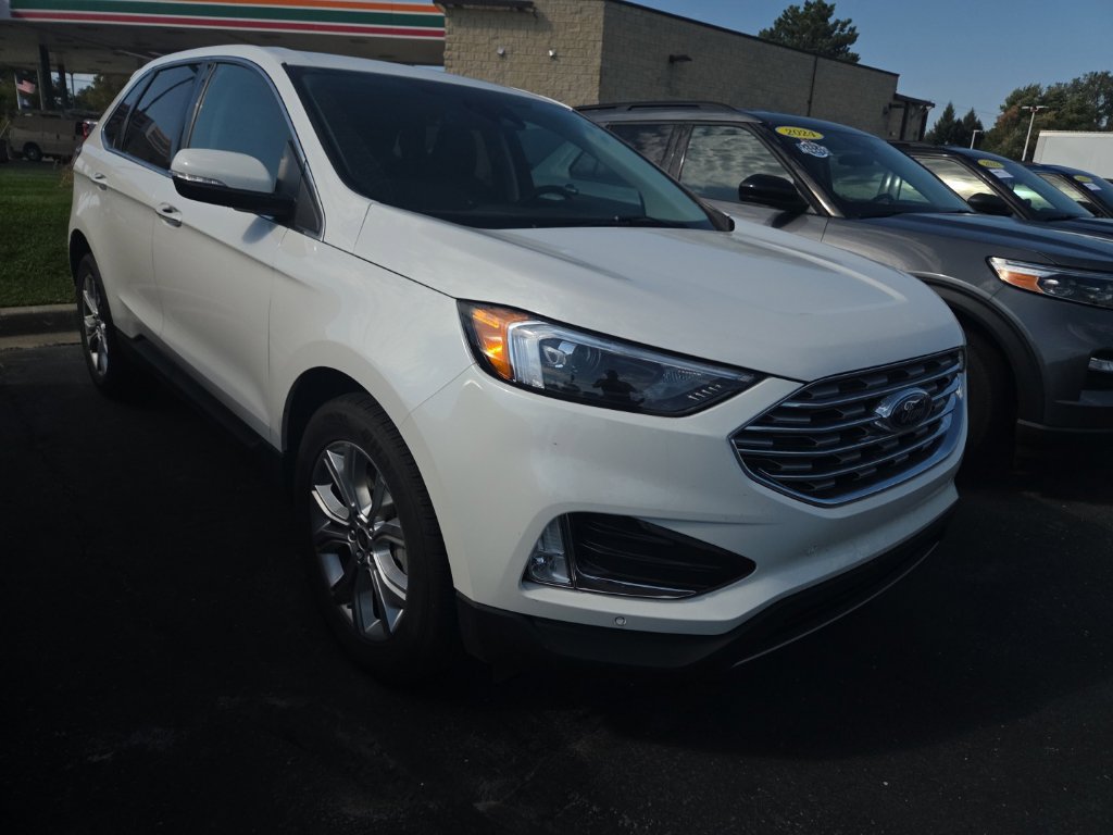 Certified 2024 Ford Edge Titanium AWD/4WD image 9