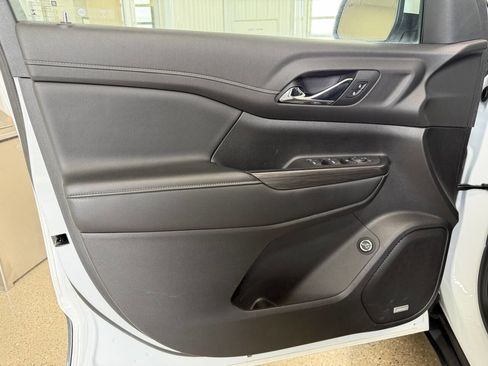 Used 2019 GMC Acadia SLT AWD/4WD image 22