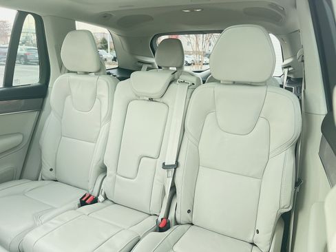 New 2026 Volvo XC90 B6 Ultra image 25