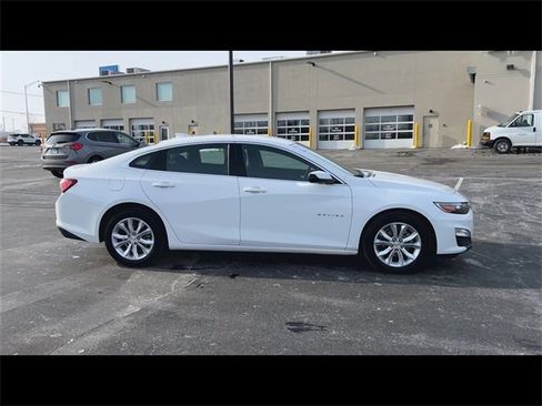 Used 2022 Chevrolet Malibu LT image 9
