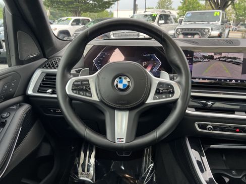 Used 2024 BMW X5 xDrive40i w/ Executive Package AWD/4WD image 16